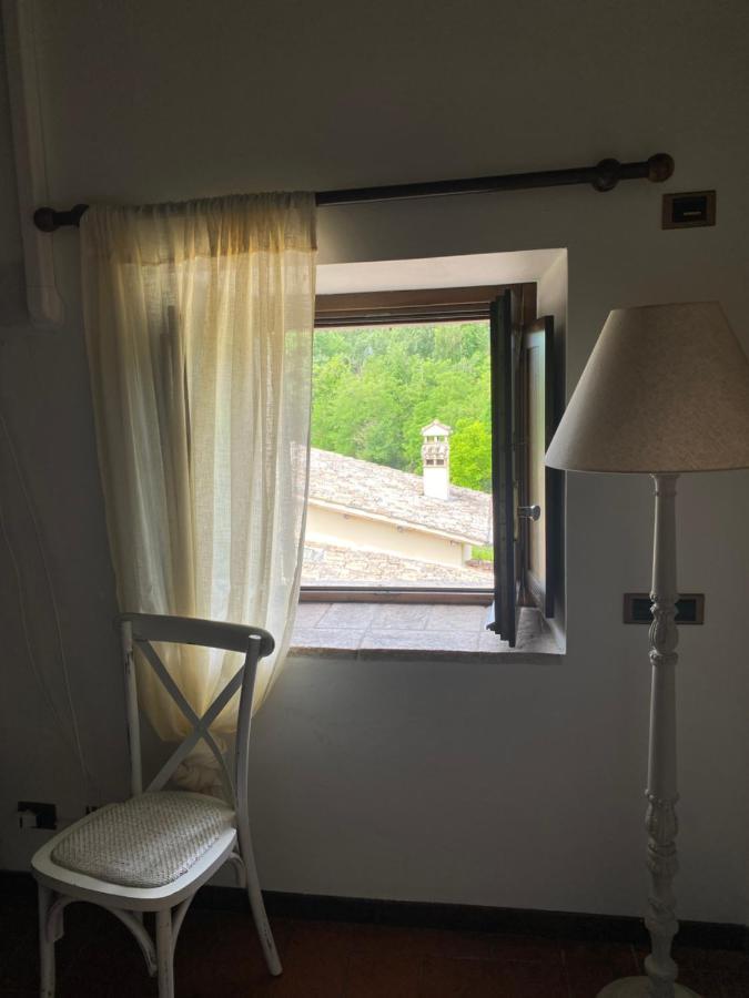 Вилла Borgo Delle Mole Сполето Экстерьер фото